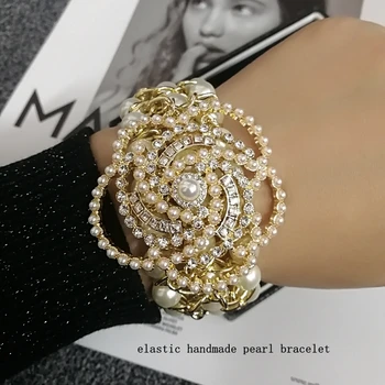 Luxe Handgemaakte Elastische Pearl Crystal Camelia Bloem Armband, Sieraden Voor Vrouwen