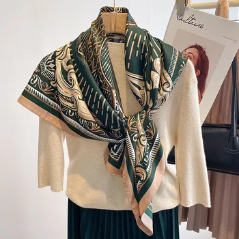 2023 Luxe Design 90X90CM Afgedrukt Women 's Zijde Satijn, Bandana' Moffel Rechthoek Sjaal Vierkante Kraag Fashion Zakdoek Foulard
