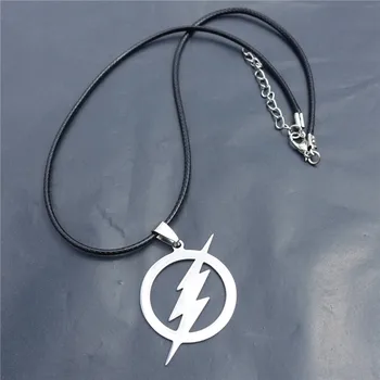 De Flash-Geïnspireerde Emblemen Ketting CW Kid Flash Borst Embleem Roestvrij Stalen Hanger Lightning Logo Charme Jesse Snelle Aarde-X